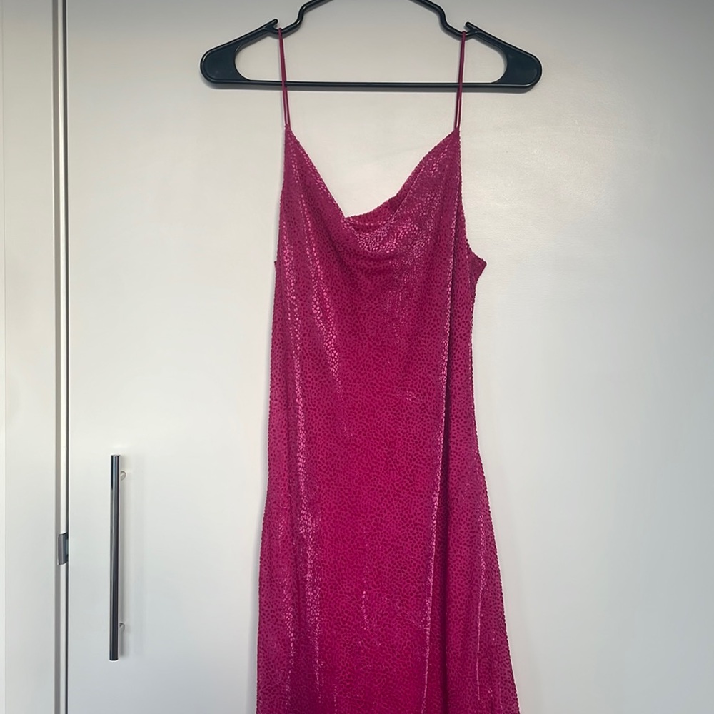 Maxi dress with strap